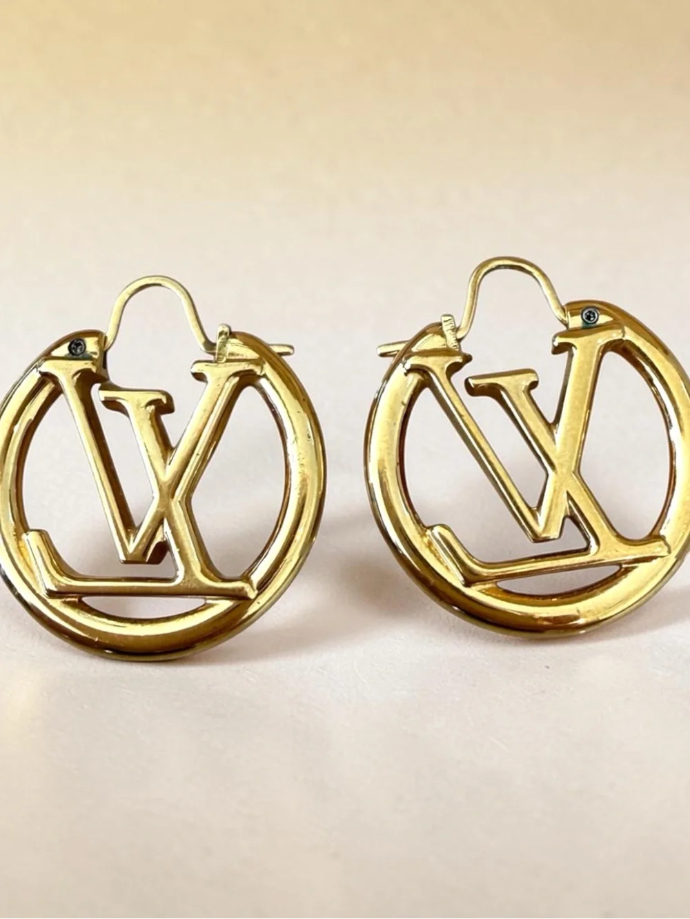 Louis Vuitton PM Earrings Circle Logo Hoop